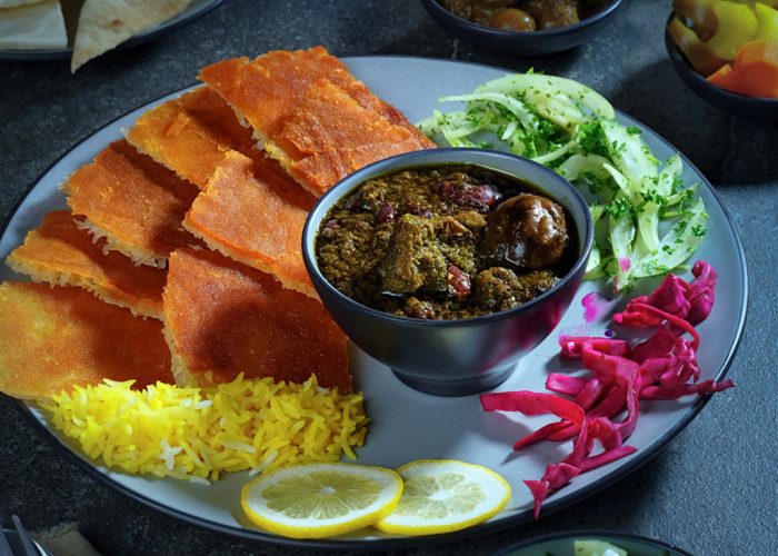 ته-دیگ-با-قورمه-سبزی-154 ته-دیگ-با-قورمه-سبزی-154